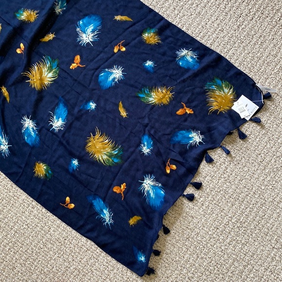 Talbots Navy Scarf with Scattered Feathers - Picture 3 of 5